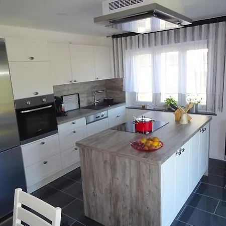 Am Keschtewaeldele By Interhome